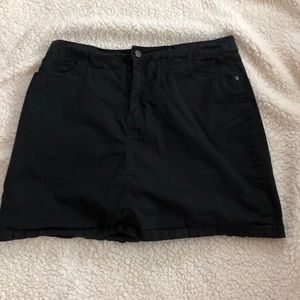 Black skort size 14